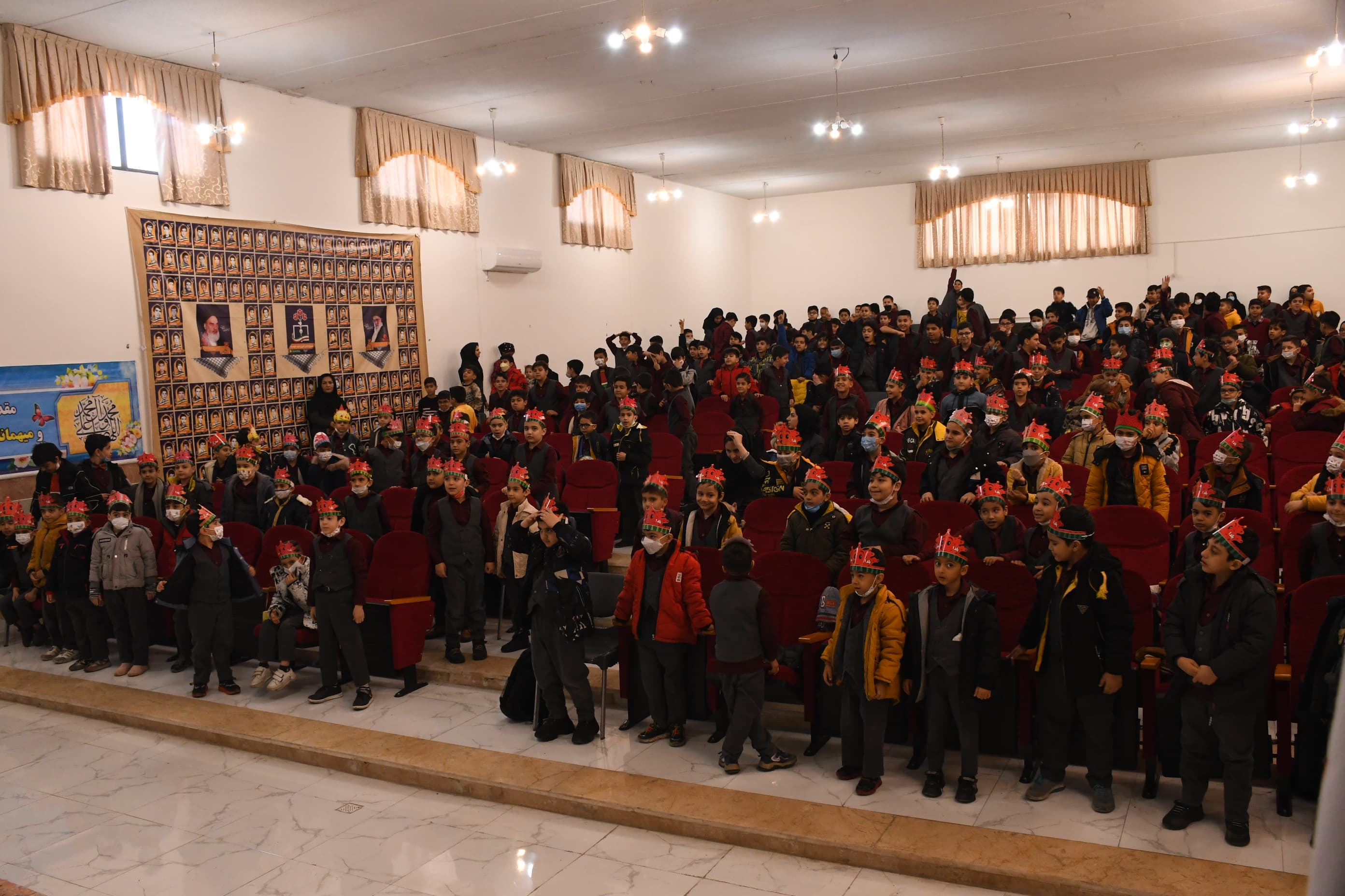 مدرسه ادیب 